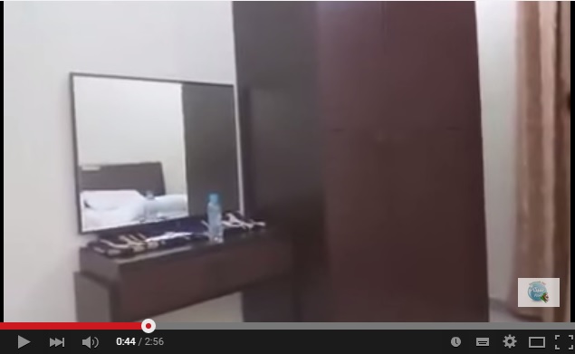 بالفيديو. ردو البال. هاكيفاش ديروا باش تتأكدوا من خلو غرف الفنادق من الكاميرات