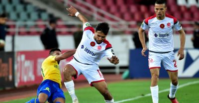 من هو اللاعب الذي لم يرافق الوداد الرياضي الى خريبكة 