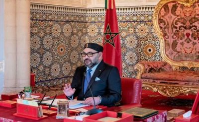 الحفاظ على مناصب الشغل والتخفيف من التداعيات الاجتماعية ، الملك يطمئنكم ...