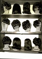 حقوقيون ينظمون حملة للتبرع بالشعر المستعار لضحايا السرطان