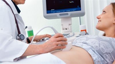 قصة الطبيب النسائي الذي وظف سائله المنوي ليصبح له 49 ابنا