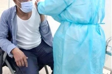 التقدم والاشتراكية يجمد عضوية رئيس مجلس عمالة الصخيرات تمارة بعد فضيحة الاستفادة من اللقاح