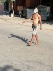 وأخيرا تتنفس نساء هذه المدينة الصعداء بعد توقيف مختل عقلي كان يعتدي عليهن في الشارع العام