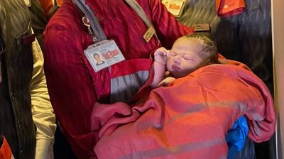  رضيع مغربي يرى النورأثناء رحلة جوية