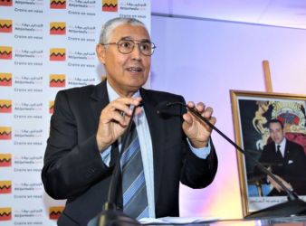 التجاري وافابنك أفضل بنك و أفضل بنك استثمار وفق تصنيف دزلي