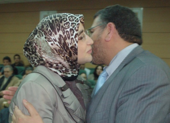 صورة للرميد وابنته تجر موقعا إلكترونيا إلى المثول أمام القضاء