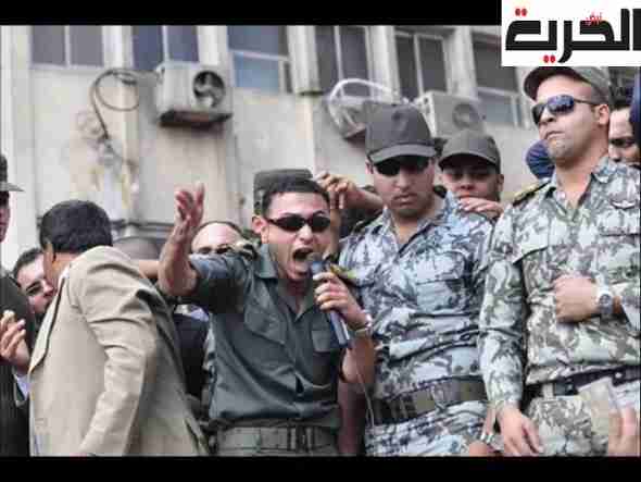 بالفيديو :150 ضابط مصري يعلنوا رفضهم بيع السيسي للجزر..ويطالبوا الشعب بمليونية يوم 25 ابريل