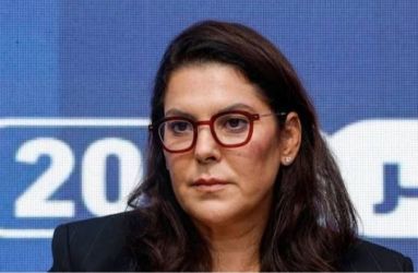 حين تصبح المرأة رئيسة للحكومة… لماذا نحاكمها على حياتها الخاصة بدل أن نحاسبها على سياستها؟