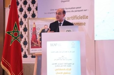 رئيس النيابة العامة يفتتح بفاس دورة تكوينية حول الذكاء الاصطناعي وحقوق الإنسان