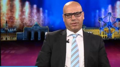 التيجيني .. من التصوف إلى العلمانية و الدفاع عن العاهرات في إطار ” الحريات الشخصية ” .. حقائق لا يعلمها إلا هو و أنا