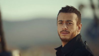 مُتهمة “سعد لمجرد” تهربُ من مواجهته والدفاع يطلبُ بتعجيل المحاكمة
