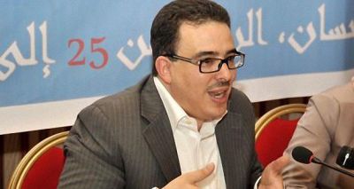 كاتب وناقد يفضح صحافي مغربي بسبب قاضي أمريكي وآخر مغربي