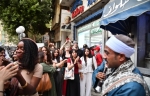 كشري أبو طارق يستقبل أكبر وفد طلابي في العالم .. 180 طالبًا من الجامعة البريطانية في مصر